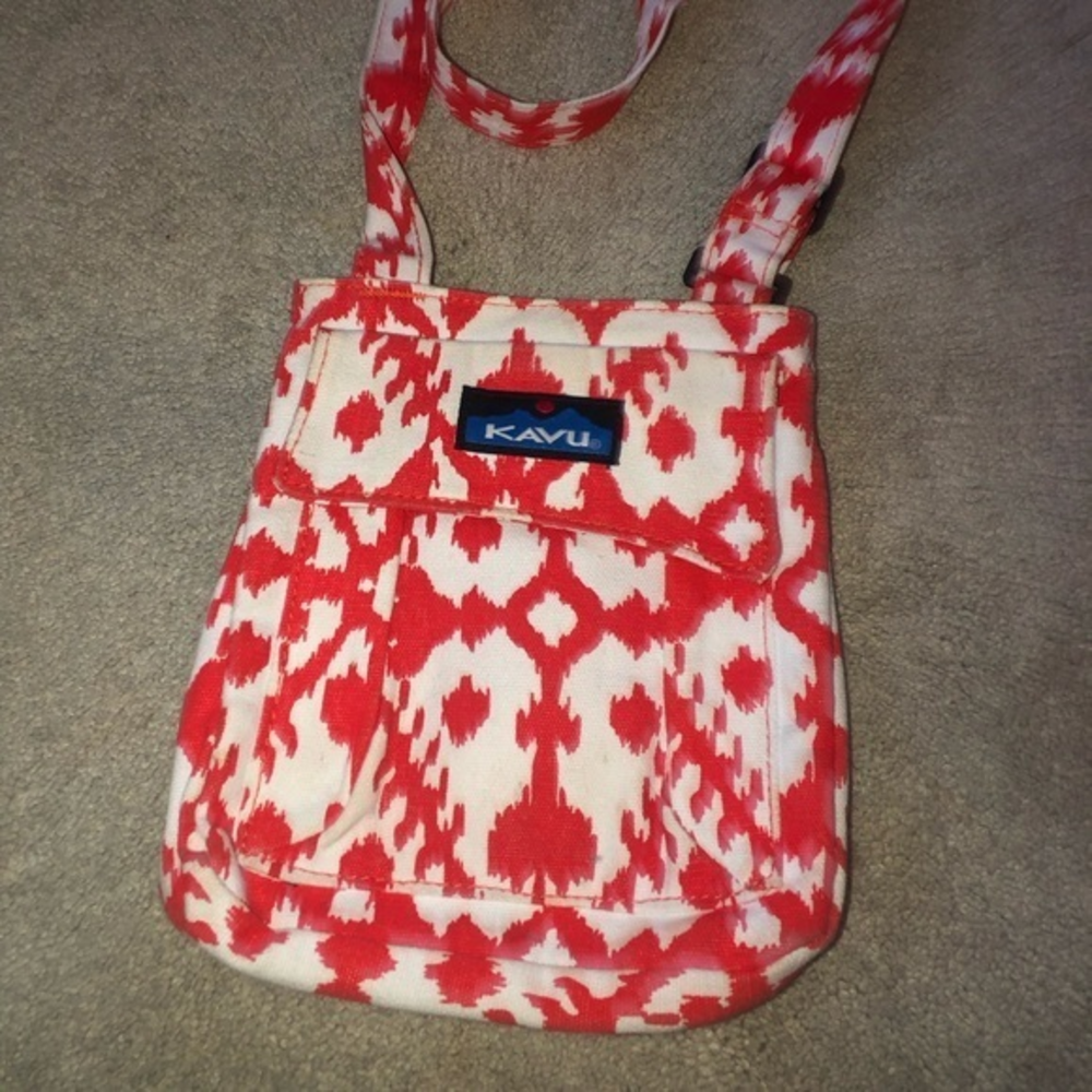 Kavu‎ Mini Cross Body Travel Purse Red White Print